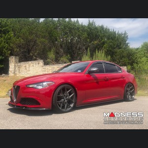 Alfa Romeo Giulia Front Spoiler - Carbon Fiber - Estremo - V1